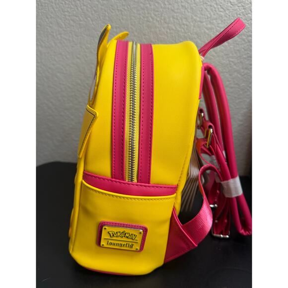 Pokemon Santa Pikachu Christmas Lights Light Up Mini Backpack New Loungefly - Picture 2 of 8
